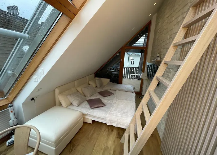 Obsidian & Pearl شقة