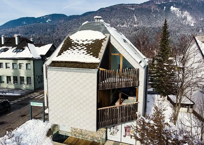 Obsidian & Pearl شقة